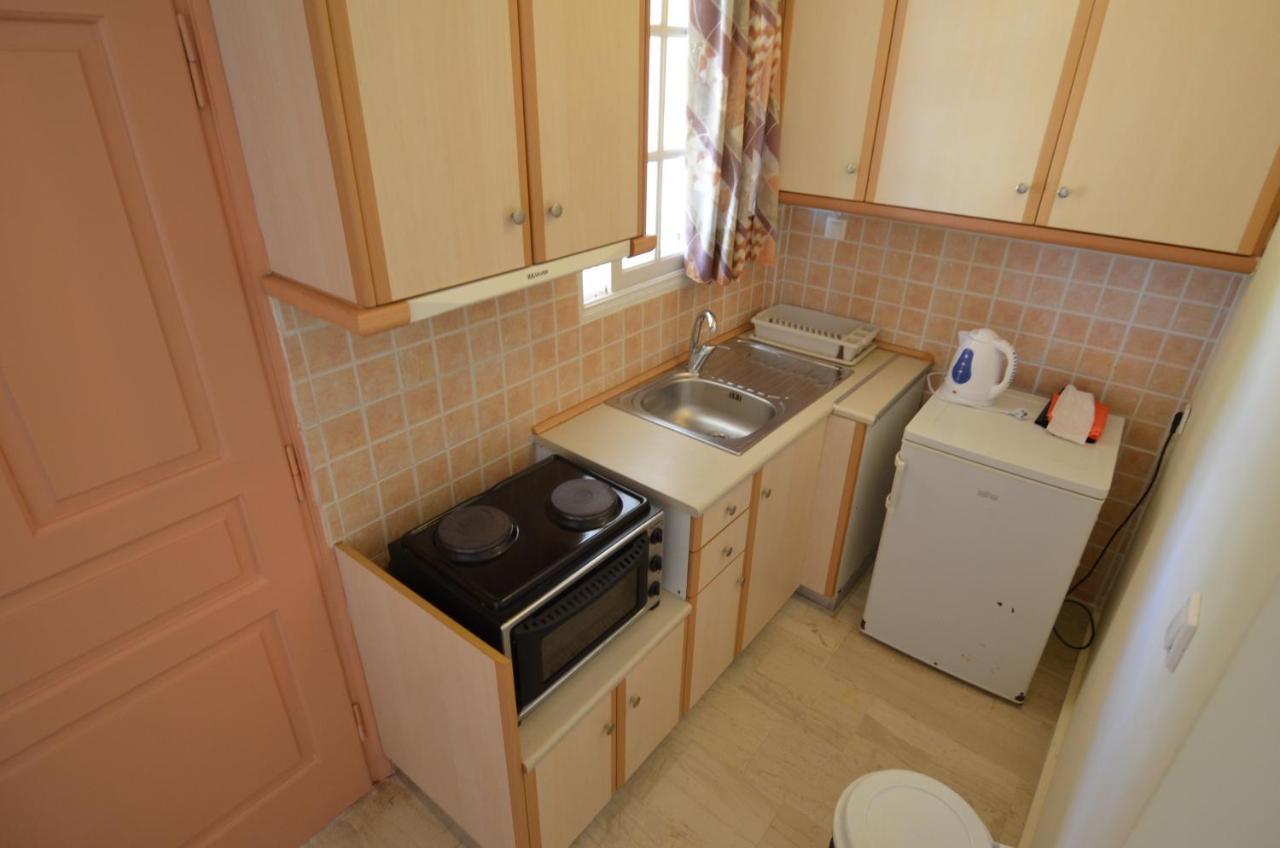 Panagiotis I & Ii Stds And Apts Apartment *