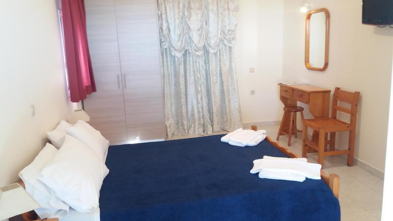 Panagiotis I & Ii Stds And Apts Apartment *