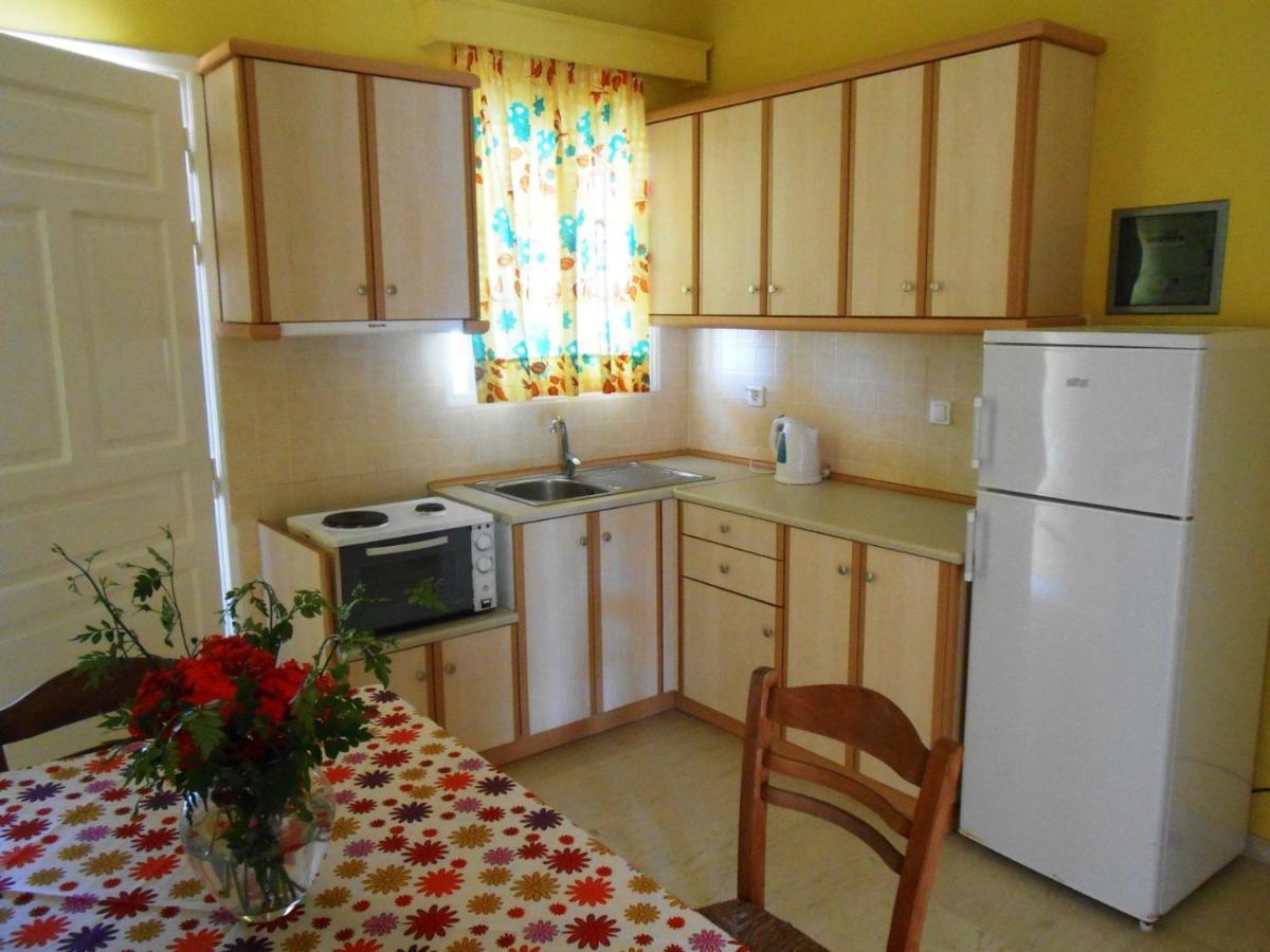 Panagiotis I & Ii Stds And Apts Apartment